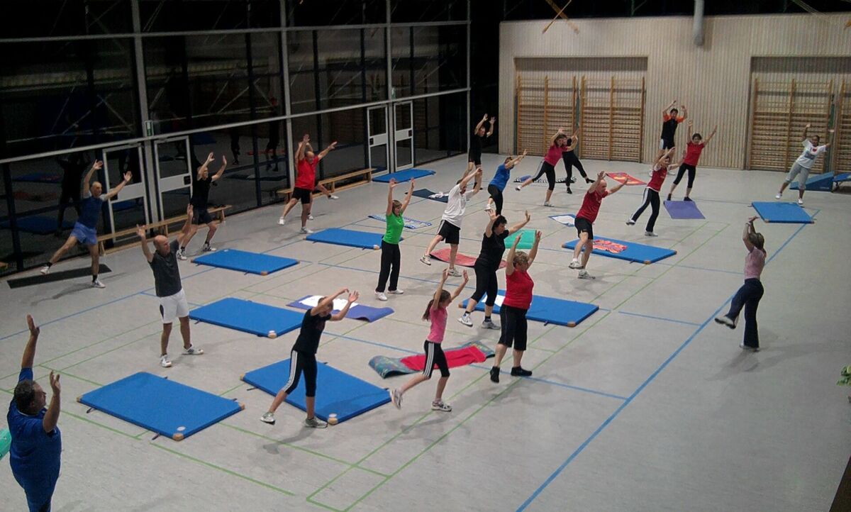 Skigymnastik der Naturfreunde Dietlingen Skigymnastik der Naturfreunde Dietlingen